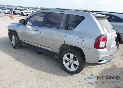 2016 Jeep Compass Sport z USA, uszkodzony, nr VIN 1C4NJCBA3GD525115